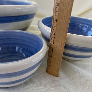 Set of 3 ceramic mixing bowls